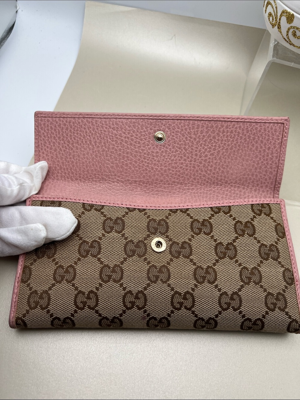 Gucci Beige GG Canvas Continental Long Wallet with Pink Leather Trim Bifold GC - Picture 8 of 17
